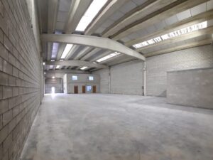 Alquiler nave en Polígono Miguel Servet 9